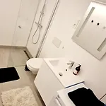 In Tromso, Located Between The Arctic Cathedral And The Cable Car Apartment Tromsø