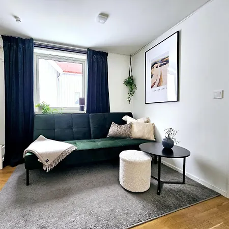 Apartment In Tromso, Located Between The Arctic Cathedral And The Cable Car With Ev Ch Station Tromso