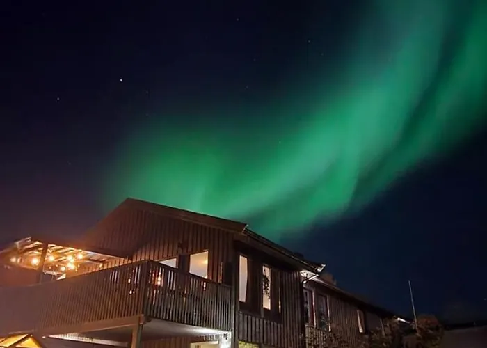 In Tromso, Located Between The Arctic Cathedral And The Cable Car Appartement Tromsø